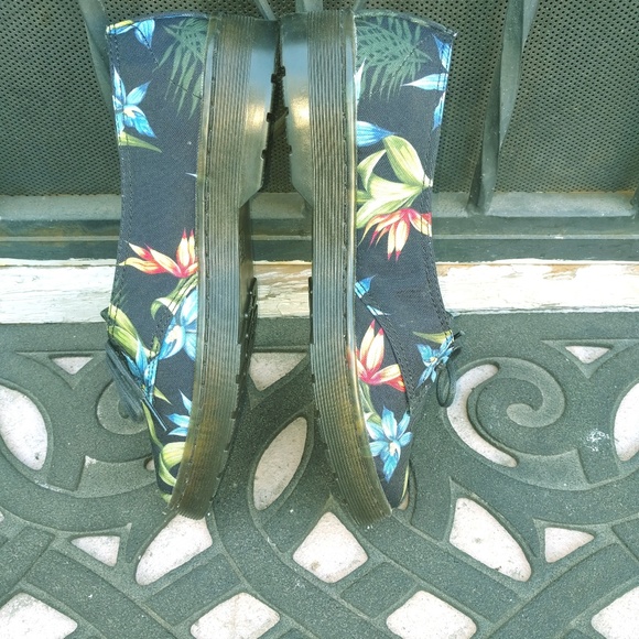 Dr. Martens Shoes - Dr. Martens (Air)